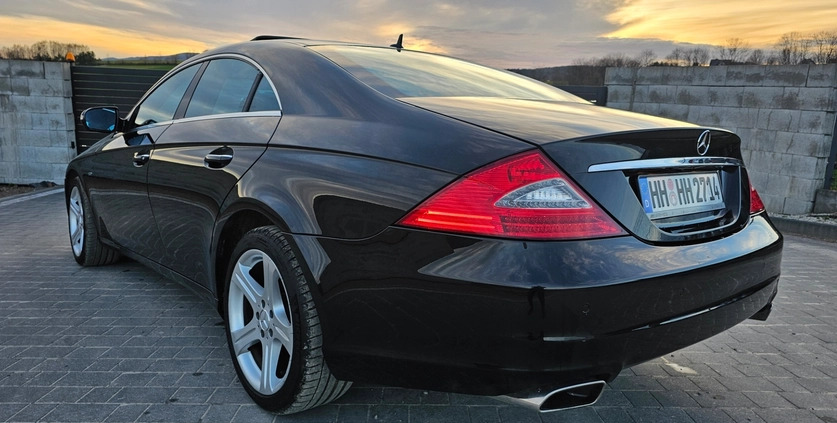 Mercedes-Benz CLS cena 56700 przebieg: 156000, rok produkcji 2009 z Lądek-Zdrój małe 277